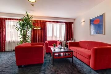Фото номера Апартаменты Отель Hotel Beskid г. Новы-Сонч 3
